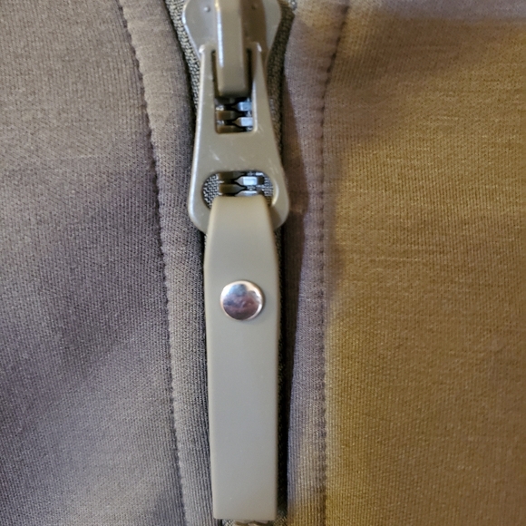 Truth by Republic Cropped jacket size medium - Picture 2 of 5